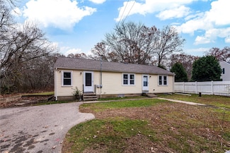 917 Broad Rock Rd, Wakefield, RI 02879