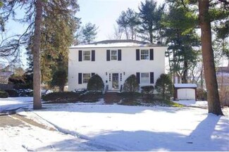 21 Elmwood Rd, Wellesley Hills, MA 02481