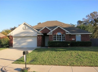 3807 Woodside Dr, Arlington, TX 76016