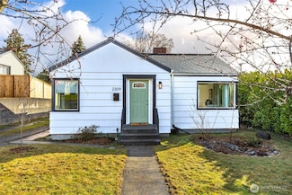 2309 E 18th St, Bremerton, WA 98310
