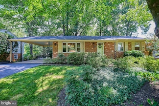 5009 Lone Oak Place, Fairfax, VA 22032