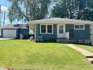 109 W Wool St, Avoca, IA 51521