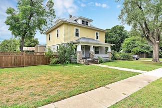 802 E Harvey Ave, Wellington, KS 67152
