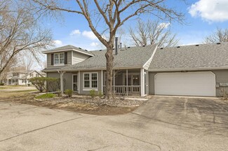 7780 Glenda Ct, Saint Paul, MN 55124
