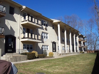 21 Pavilion Rd Unit 9, Suffern, NY 10901