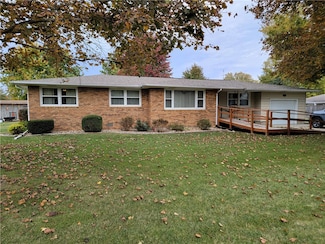 1512 Pennsylvania Ave, Windsor, IL 61957