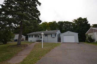 610 Maple Bend Dr, Duluth, MN 55811