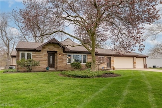 5835 Island Dr NW, Canton, OH 44718