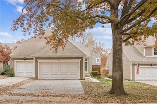 12537 Broadmoor St, Leawood, KS 66209