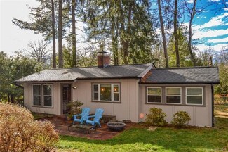 17 Ridgefield Place, Asheville, NC 28803