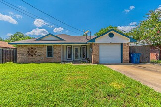 904 Melody Cir, Kaufman, TX 75142