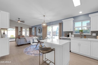21640 N 48th St, Phoenix, AZ 85054