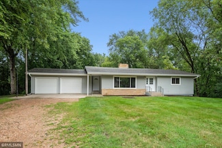 9644 66th St SW, Howard Lake, MN 55349