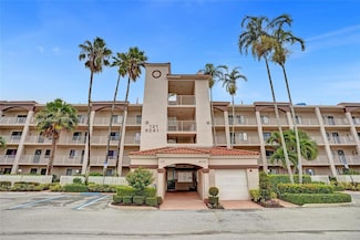 6241 Pointe Regal Cir Unit 103, Delray Beach, FL 33484