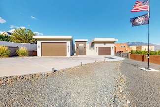 3408 Demaveno Rd NE, Rio Rancho, NM 87144