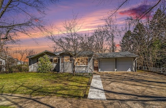 2022 Chaparral St, Kalamazoo, MI 49006