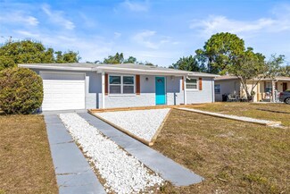 4835 Foothill Dr, Holiday, FL 34690