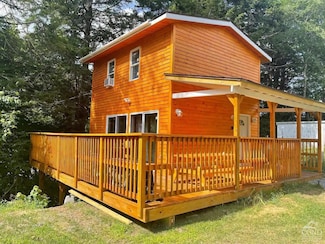 98 Spruce St, Tannersville, NY 12485