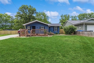 220 E Lally St, Des Moines, IA 50315