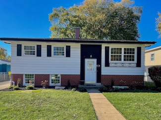 1234 N Oakwood St, Griffith, IN 46319