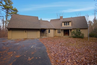 155 Wilder Ln, New London, NH 03257