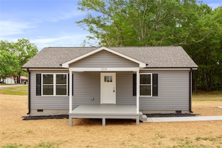 304 Hill St, Westminster, SC 29693