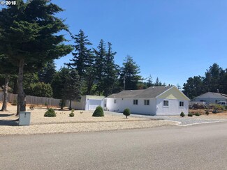 1726 Idaho St, Port Orford, OR 97465