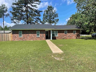 900 Poplar Dr, Star City, AR 71667