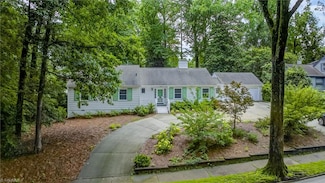 831 W Cornwallis Dr, Greensboro, NC 27408