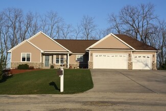 1695 Marian Ct, Mineral Point, WI 53565