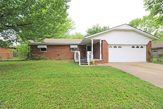 1317 Melody Ln, Pawhuska, OK 74056