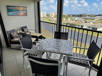 7260 Kinghurst Dr Unit 606, Delray Beach, FL 33446