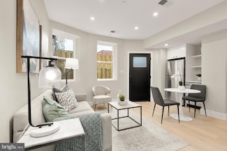 1708 16th St NW Unit 2, Washington, DC 20009