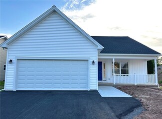 38 Mc Cormick Ln, Brockport, NY 14420