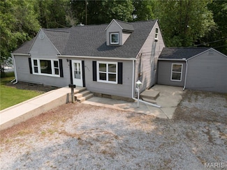 1304 W Saint Louis Ave, Vandalia, IL 62471