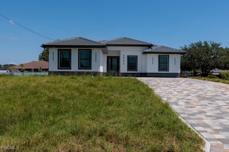 3218 4th St SW, Lehigh Acres, FL 33976