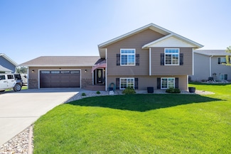 1727 Iron Horse Loop, Spearfish, SD 57783