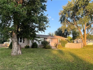 1101 S Wellington St, Richmond, MO 64085