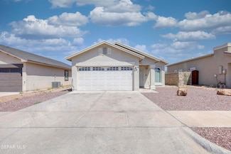 821 Nena Shapleigh, Socorro, TX 79927