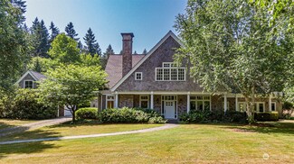 11905 SW 204th St, Vashon, WA 98070