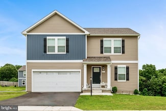 379 Eurasian Dr, Bunker Hill, WV 25413