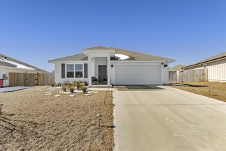 904 Sandbar Loop, Crestview, FL 32539