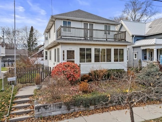 2739 S Shore Dr, Milwaukee, WI 53207