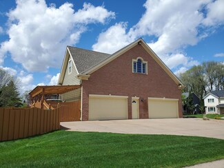 1272 Bucher Ave, Saint Paul, MN 55126