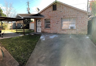 13222 Stirrup Dr, Houston, TX 77039