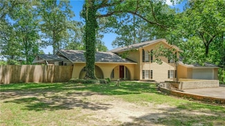 139 Sherwood Dr, Dry Prong, LA 71423
