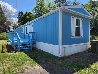 607 N 4th St, Garfield, WA 99130
