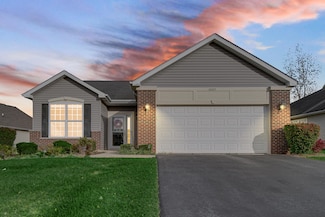 10325 Birchbrook Dr, Dyer, IN 46311