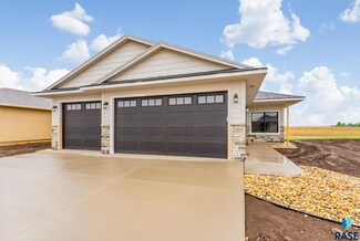 2317 E Brek St, Brandon, SD 57005