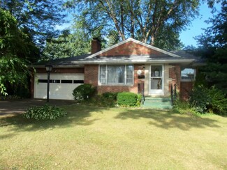 2125 Clarendon Ave NW, Canton, OH 44708